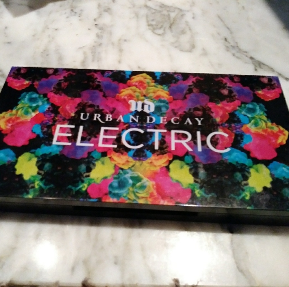 Urban decay electric palette gently used